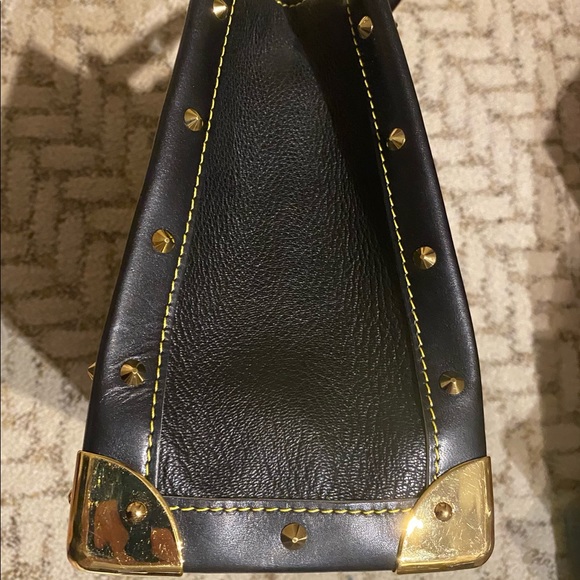 Louis Vuitton Suhali Le Fabuleux in black - Picture 5 of 11